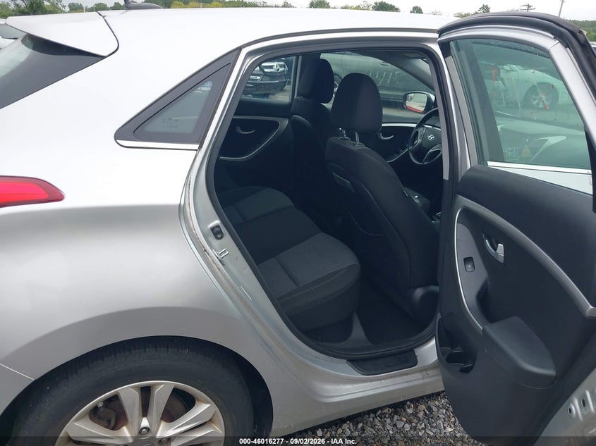 2014 HYUNDAI ELANTRA GT auction photo 8