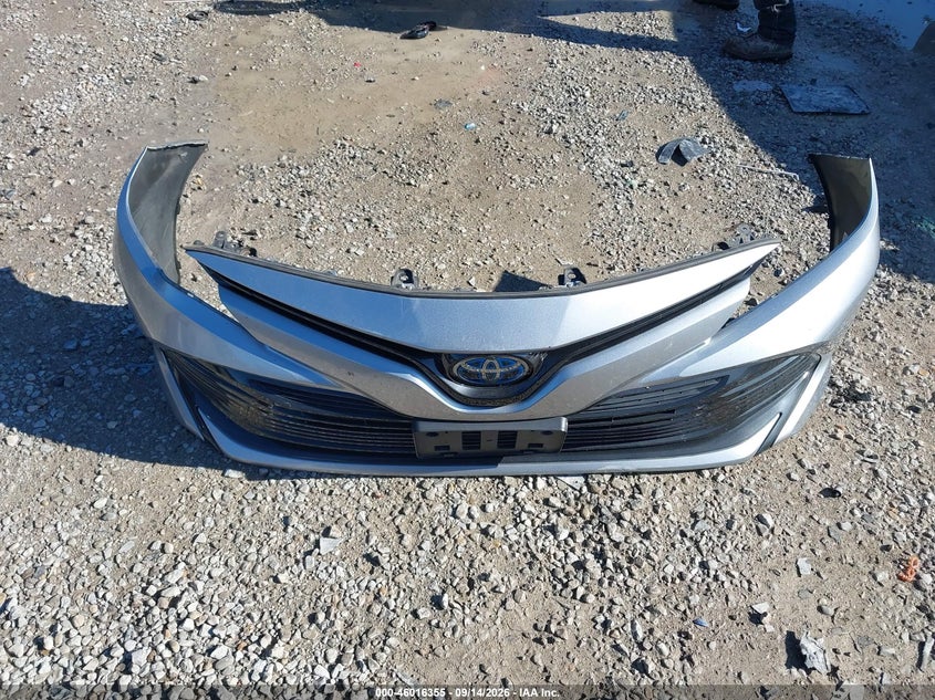 TOYOTA CAMRY - zdjęcie 12