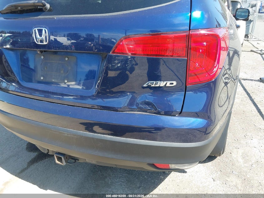 2017 HONDA PILOT auction photo 6
