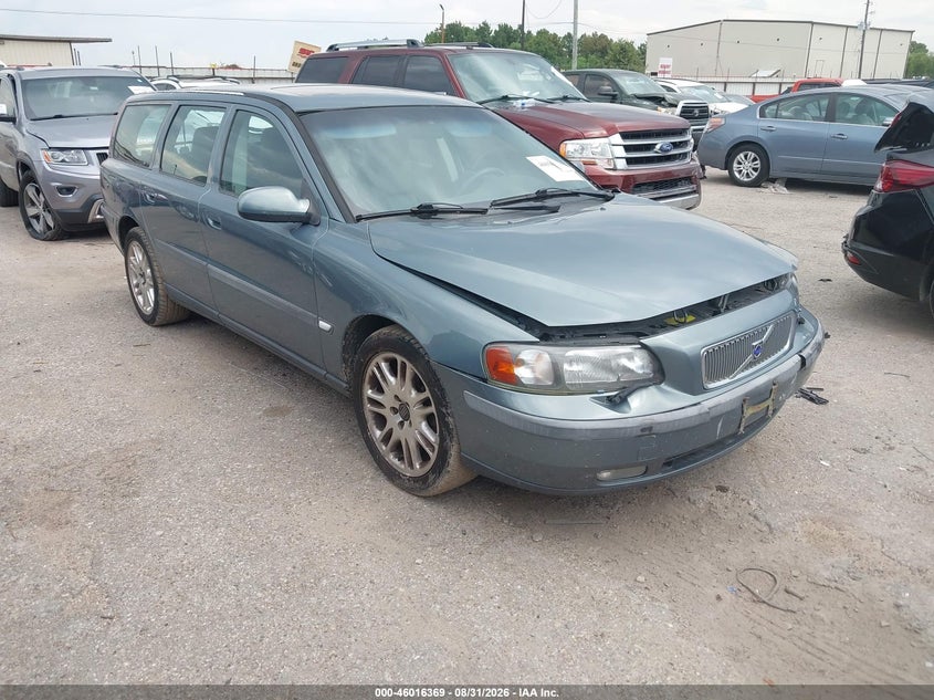 2001 VOLVO V70 auction photo 1