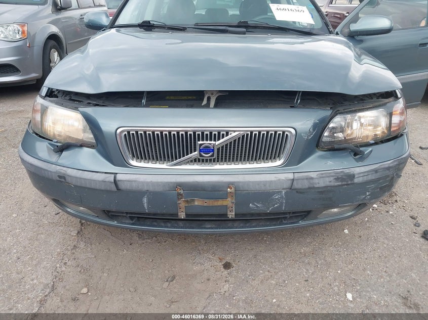 2001 VOLVO V70 auction photo 6