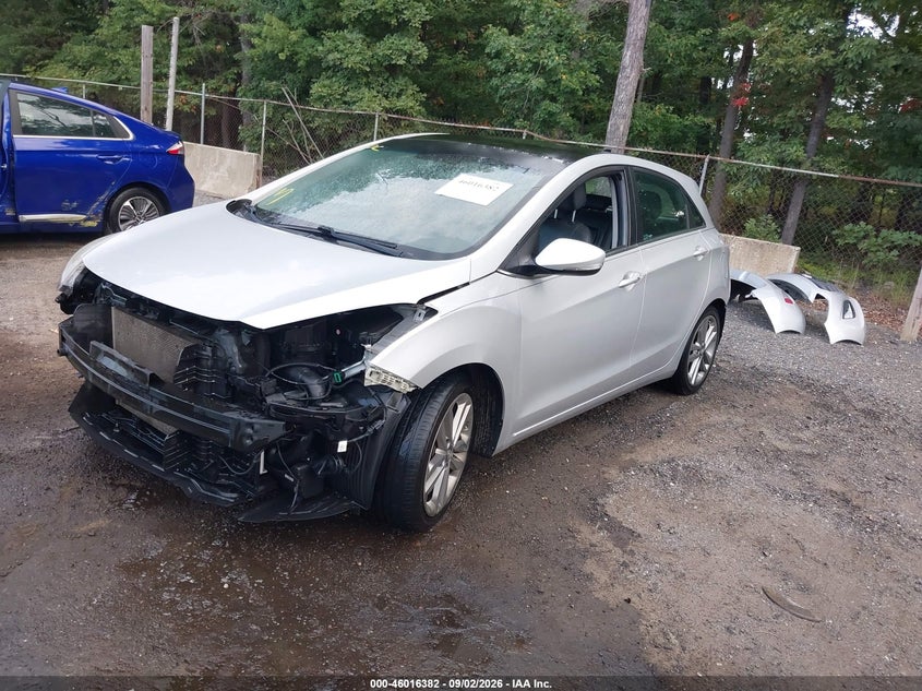 2016 HYUNDAI ELANTRA GT auction photo 2