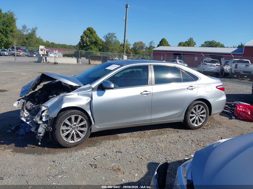 TOYOTA CAMRY - zdjęcie 15