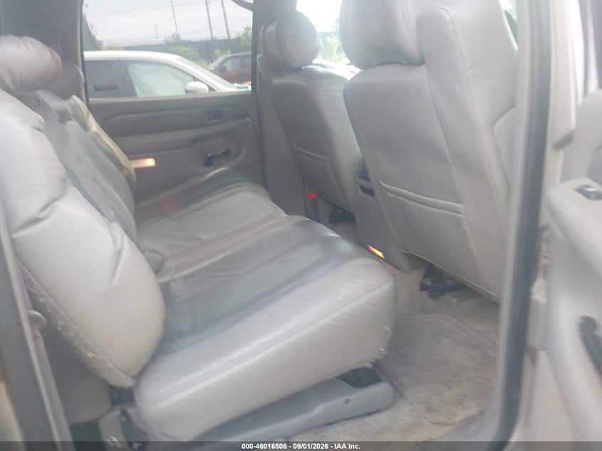 2001 GMC YUKON XL 1500 auction photo 8