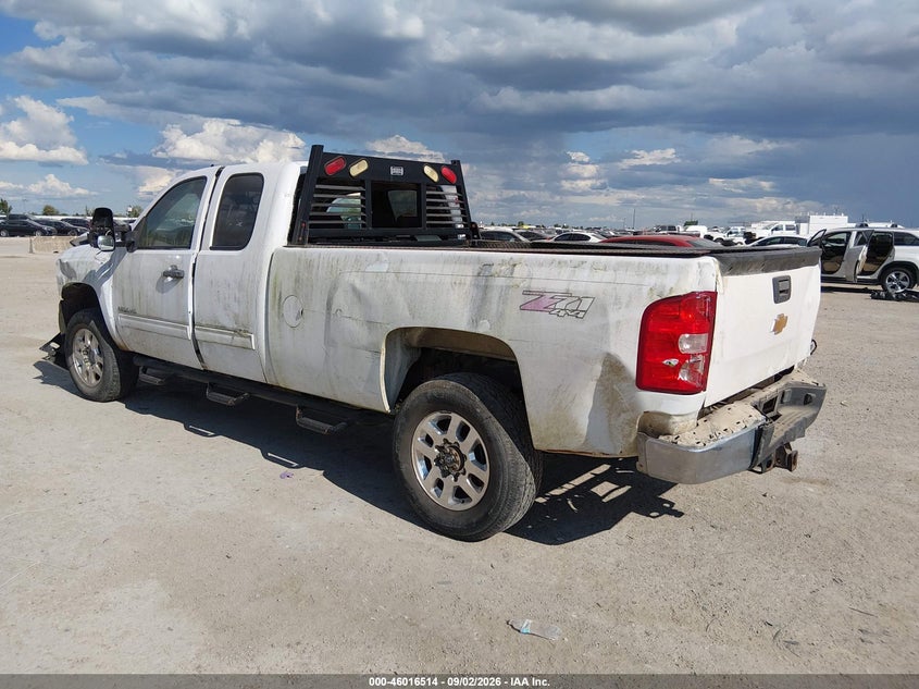 2012 CHEVROLET SILVERADO 3500HD auction photo 3