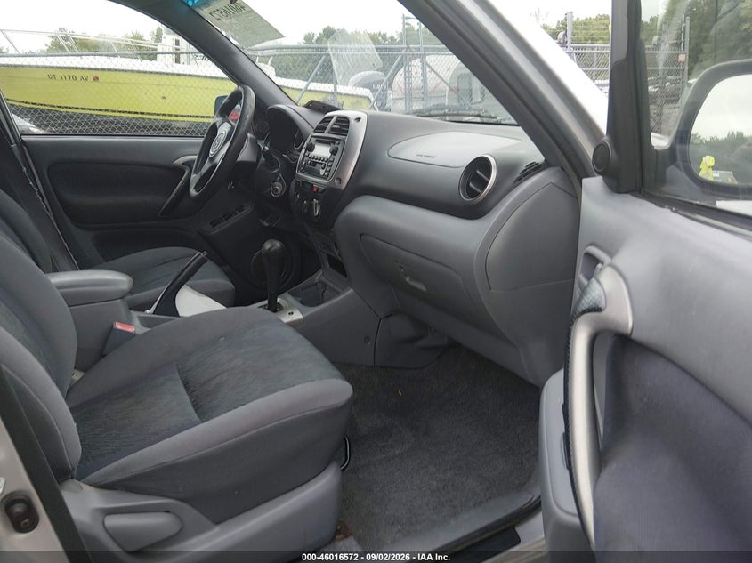 2002 TOYOTA RAV4 auction photo 5