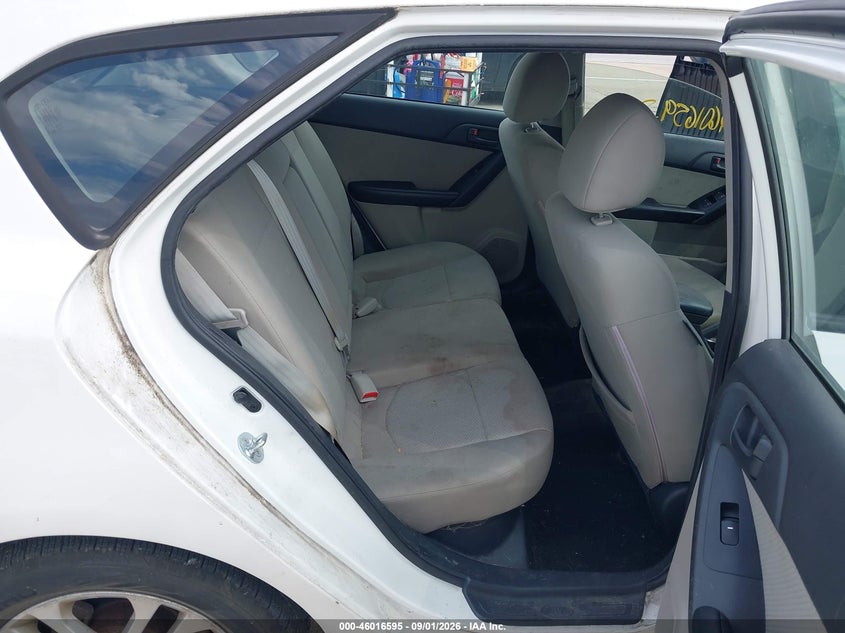 2011 KIA FORTE auction photo 8