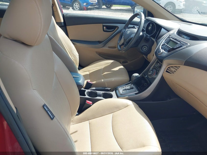 2013 HYUNDAI ELANTRA auction photo 5