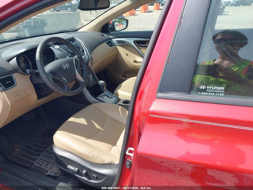 2013 HYUNDAI ELANTRA auction photo 6
