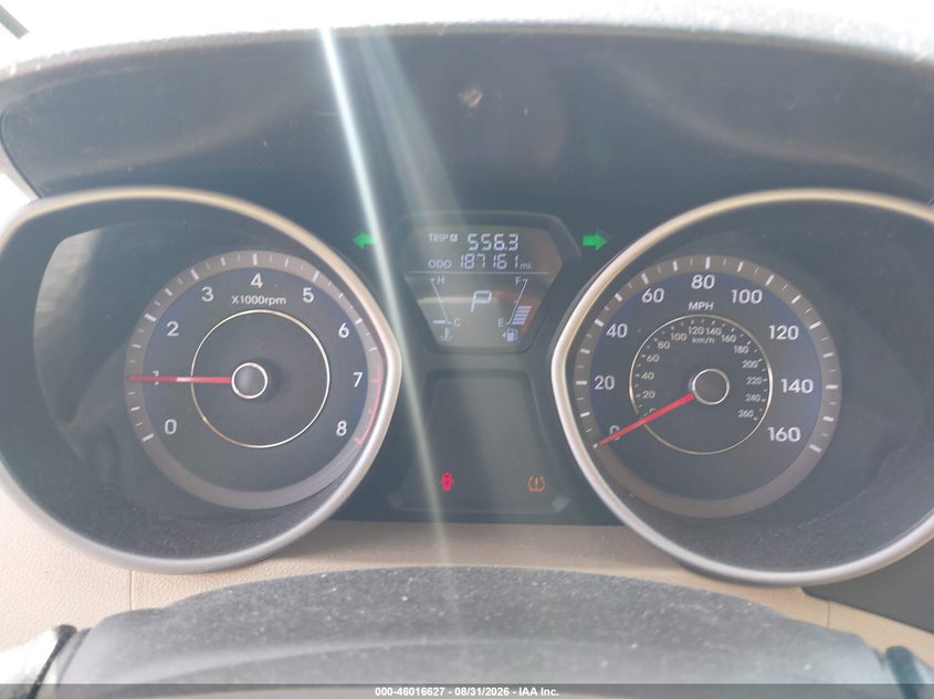 2013 HYUNDAI ELANTRA auction photo 7