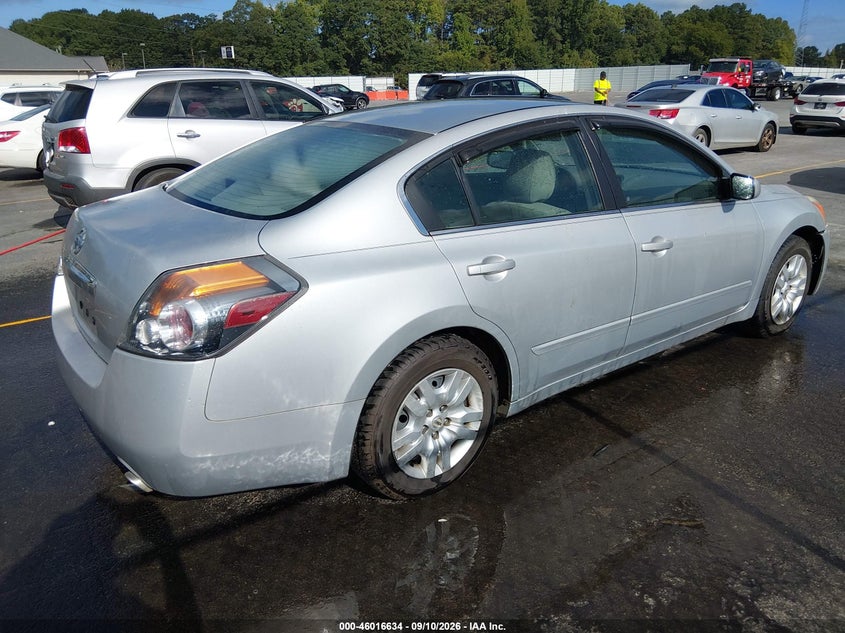 2010 NISSAN ALTIMA auction photo 4