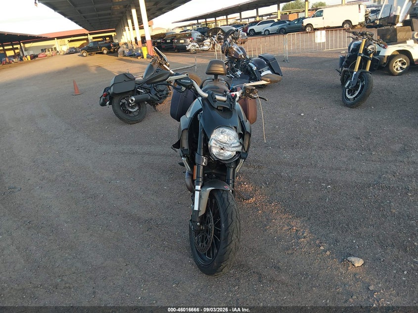 2014 DUCATI DIAVEL
