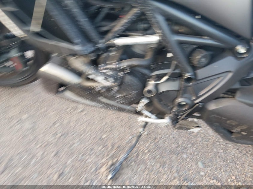 DUCATI DIAVEL 2014