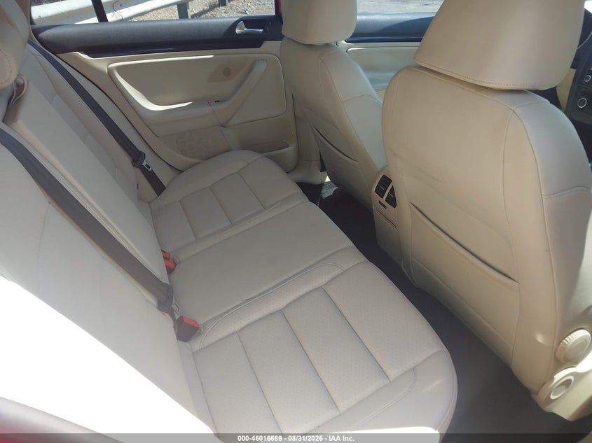 2011 VOLKSWAGEN JETTA SPORTWAGEN auction photo 8