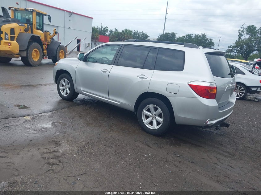 2010 TOYOTA HIGHLANDER auction photo 3