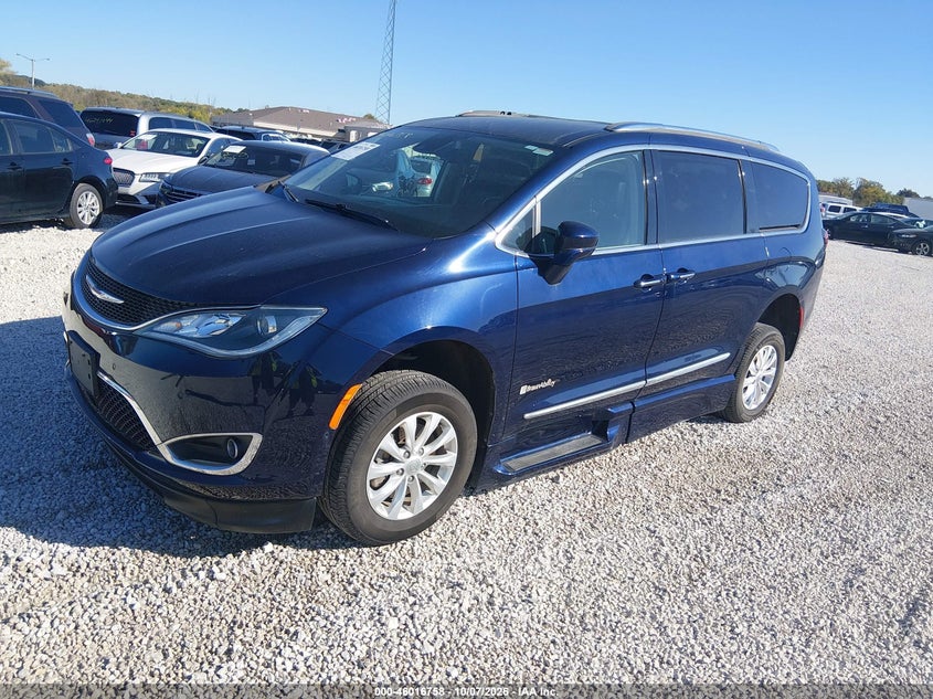 Vin: 2c4rc1eg9jr255361, lot: 46516149, chrysler pacifica touring l plus 20182