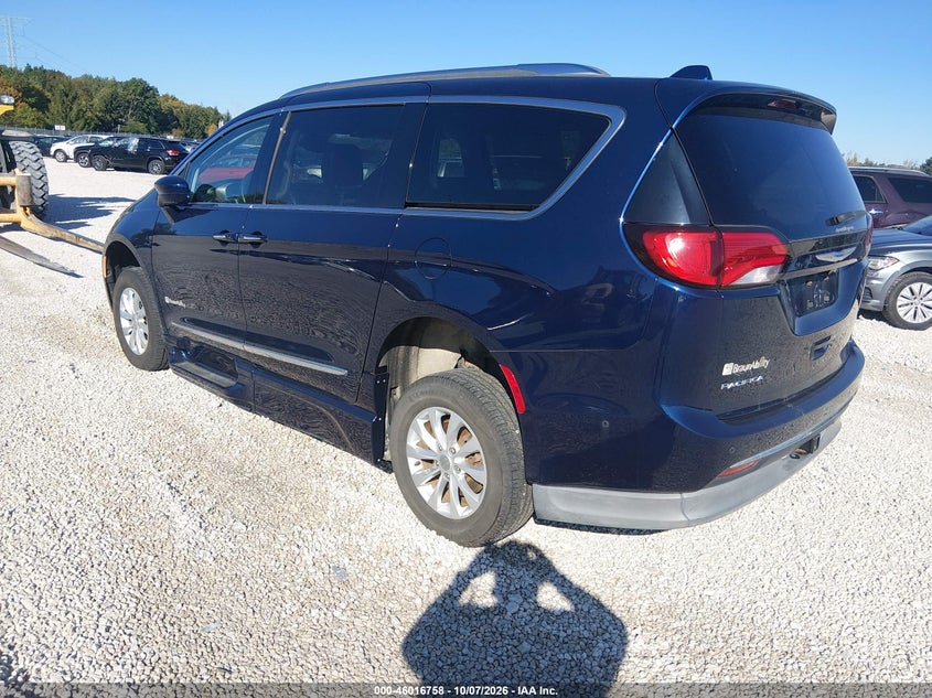 Vin: 2c4rc1eg9jr255361, lot: 46516149, chrysler pacifica touring l plus 20183