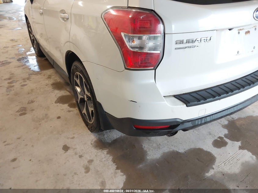 2015 SUBARU FORESTER auction photo 6