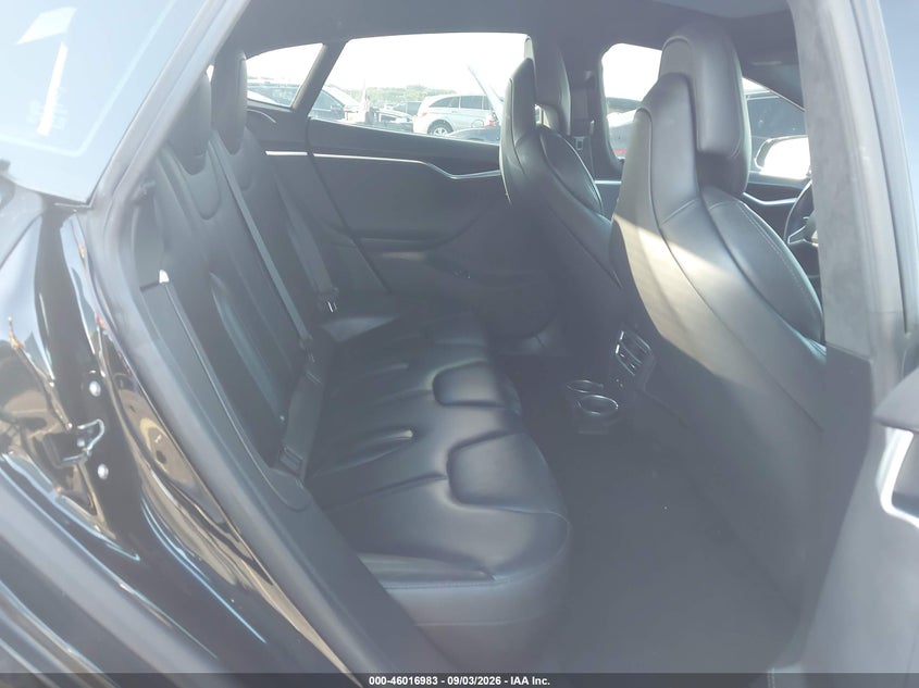 TESLA MODEL S 2017 VIN 5YJSA1E25HF193507
