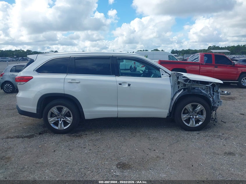 TOYOTA HIGHLANDER - zdjęcie 14