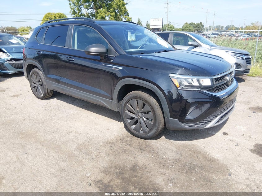 2024 VOLKSWAGEN TAOS auction photo 1