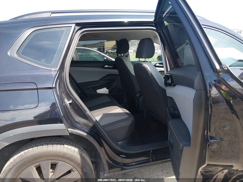 2024 VOLKSWAGEN TAOS auction photo 8