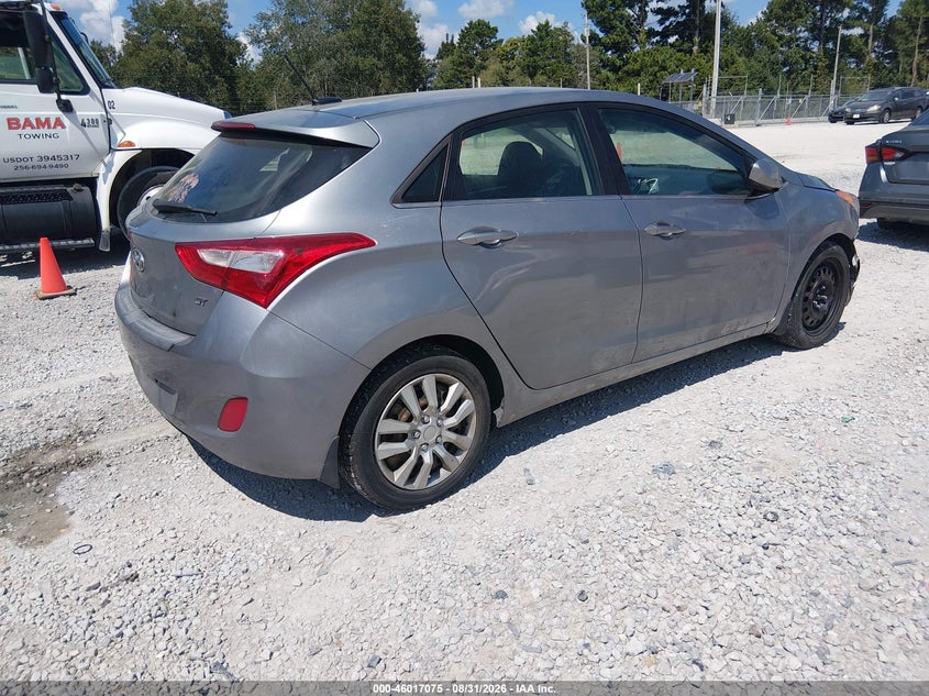 2016 HYUNDAI ELANTRA GT auction photo 4
