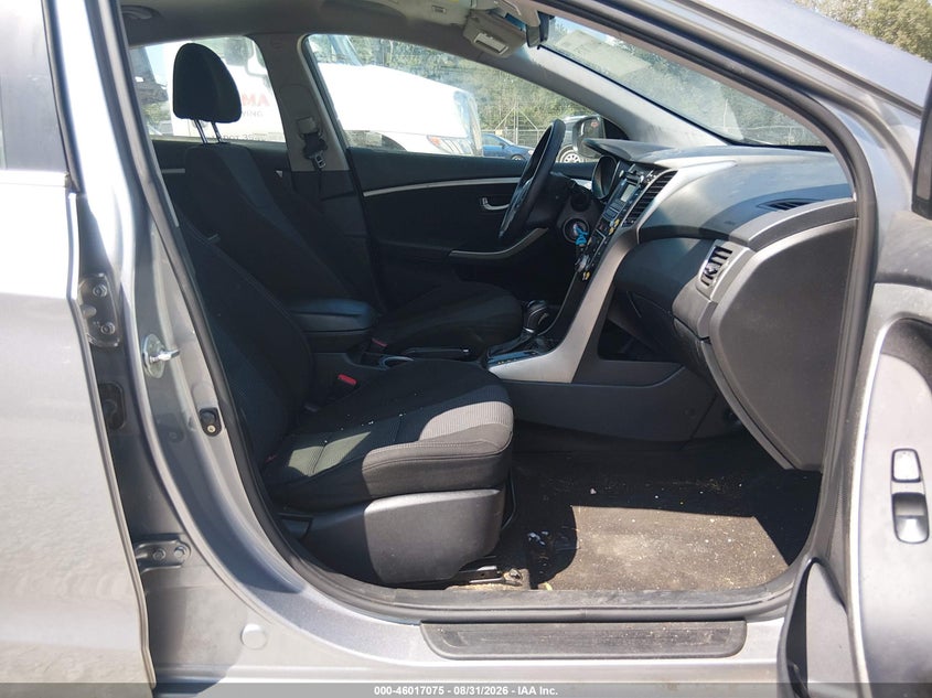 2016 HYUNDAI ELANTRA GT auction photo 5