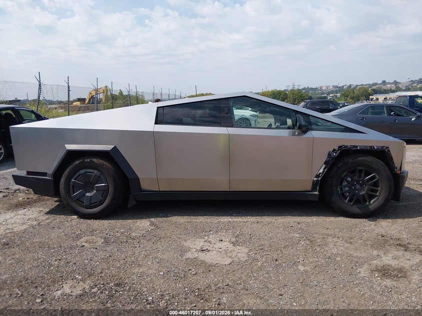 TESLA CYBERTRUCK 2025 VIN 7G2CEHED1SA074776