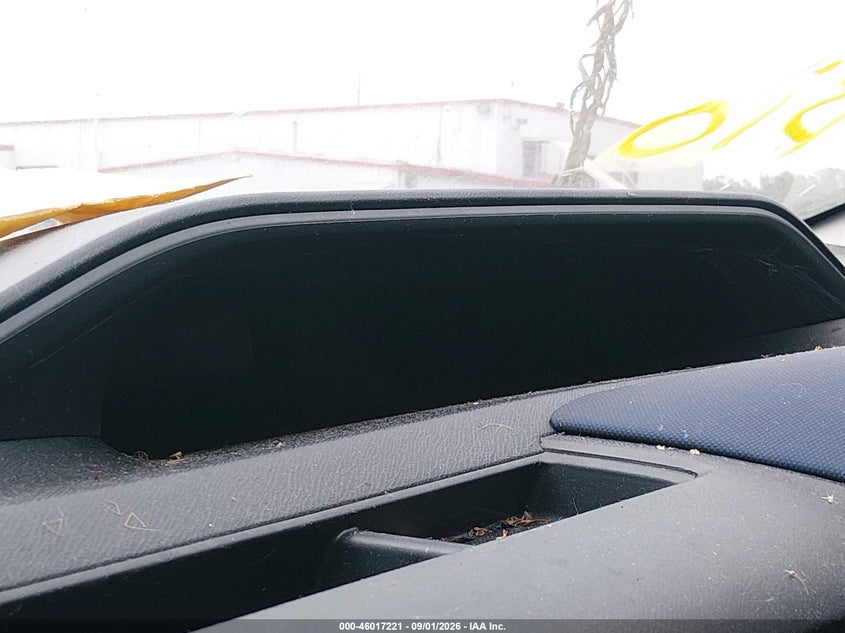 2015 TOYOTA PRIUS C auction photo 7