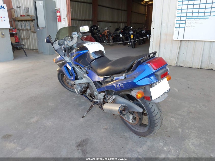 1990 KAWASAKI ZX600 auction photo 3