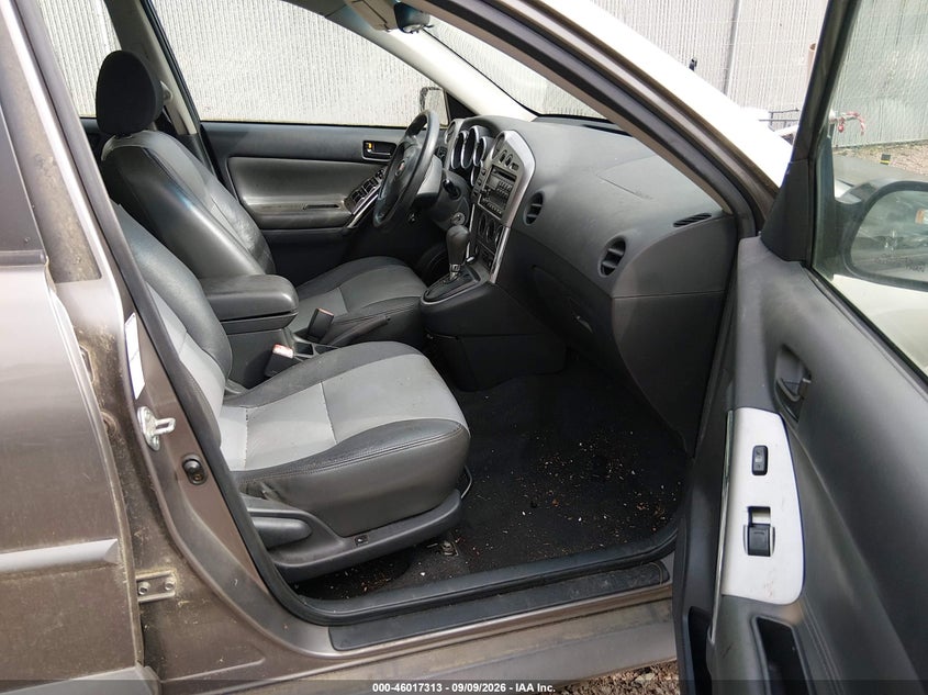 2004 PONTIAC VIBE auction photo 5