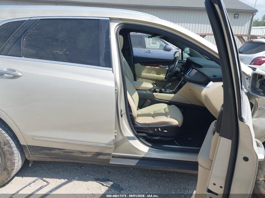 CADILLAC XT5 - zdjęcie 5