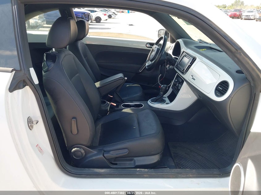 2017 VOLKSWAGEN BEETLE auction photo 5