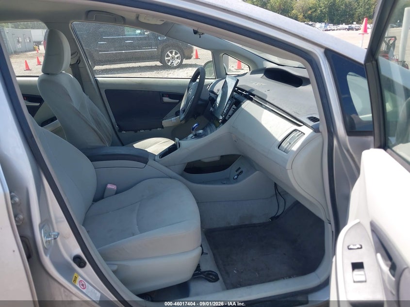 2011 TOYOTA PRIUS auction photo 5