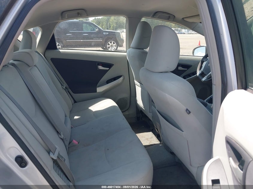 2011 TOYOTA PRIUS auction photo 8