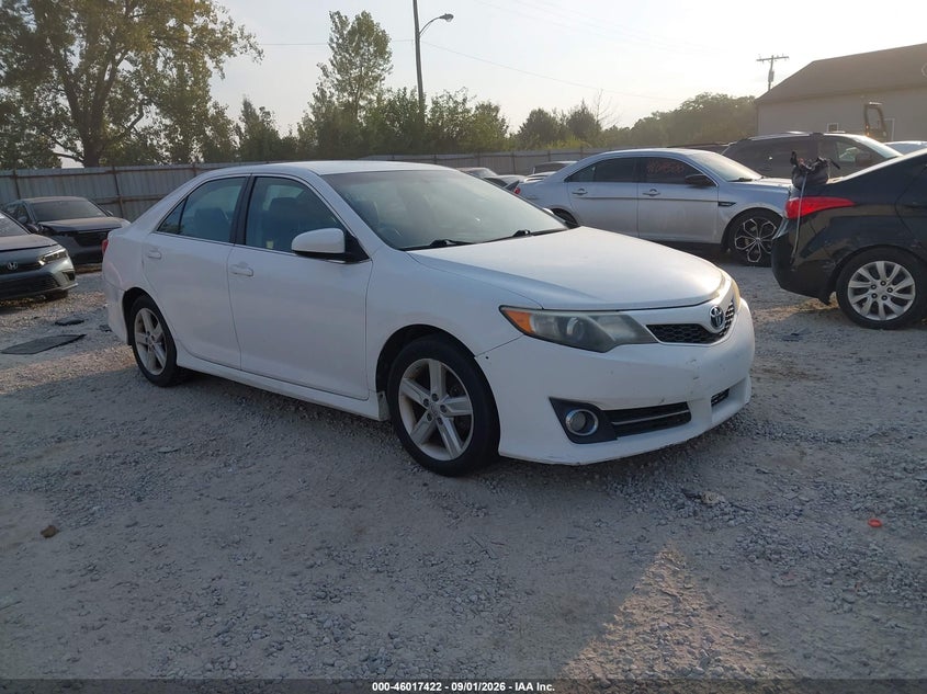 2014 TOYOTA CAMRY auction photo 1
