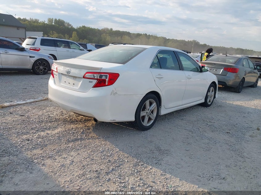 2014 TOYOTA CAMRY auction photo 4