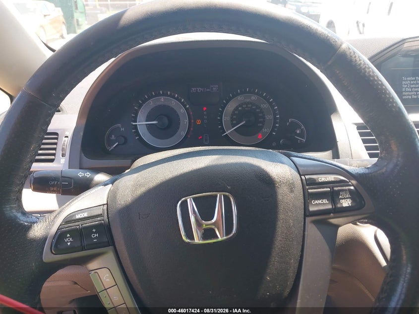 2014 HONDA ODYSSEY auction photo 6