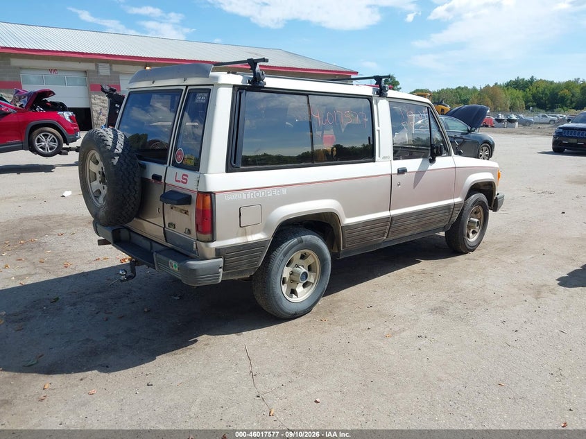 1986 ISUZU TROOPER auction photo 4