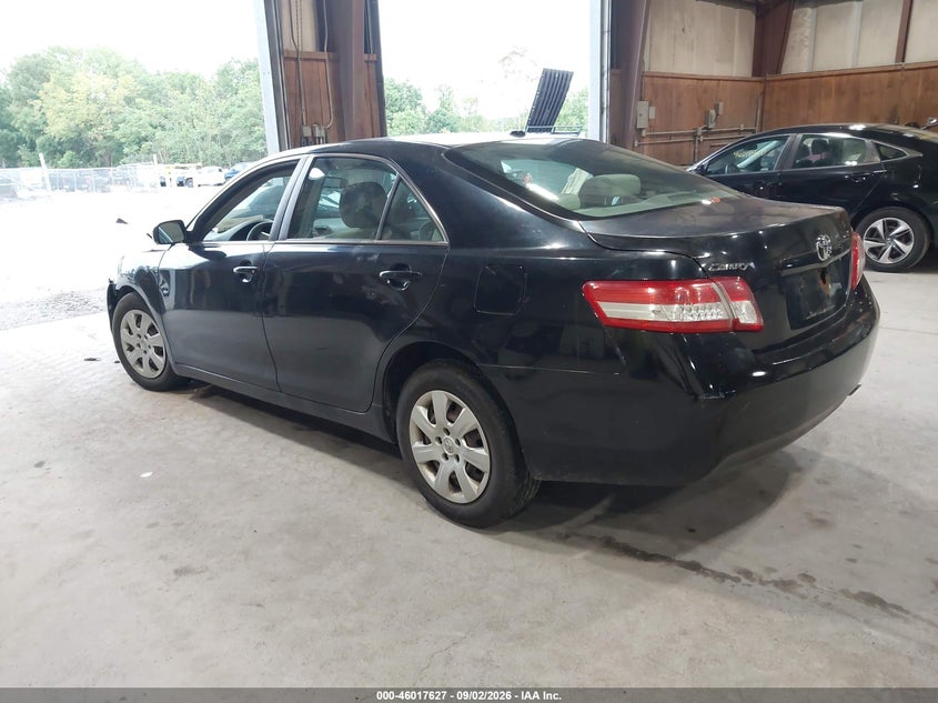 2011 TOYOTA CAMRY auction photo 3