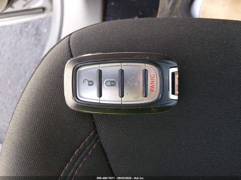 2017 CHRYSLER PACIFICA LX · Фото 11