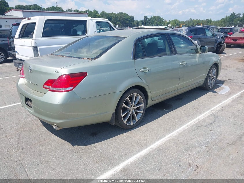 2006 TOYOTA AVALON auction photo 4