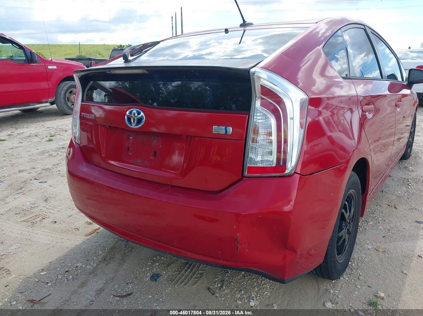 2013 TOYOTA PRIUS auction photo 6