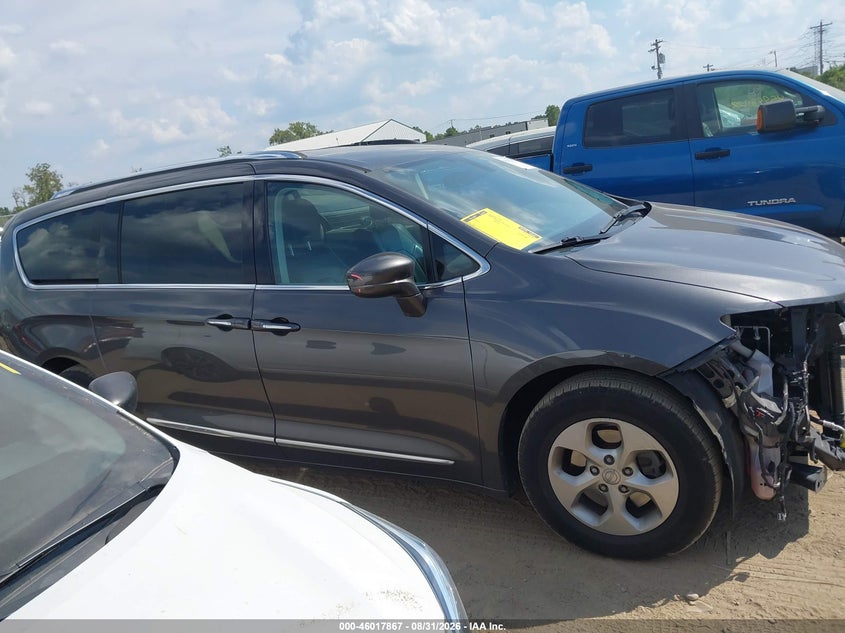 CHRYSLER PACIFICA - zdjęcie 14