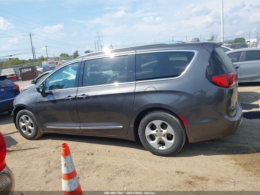 CHRYSLER PACIFICA - zdjęcie 15