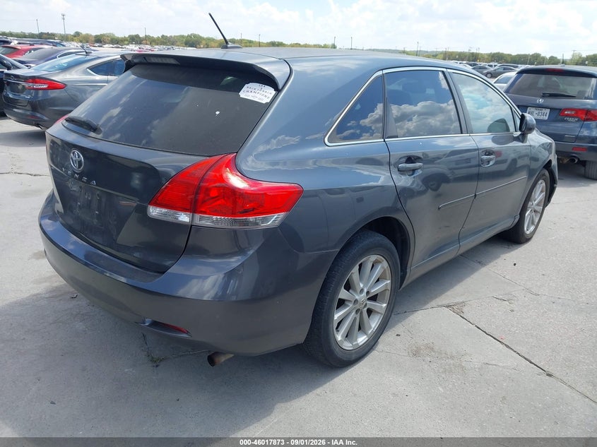 2010 TOYOTA VENZA auction photo 4