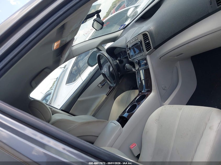 2010 TOYOTA VENZA auction photo 5