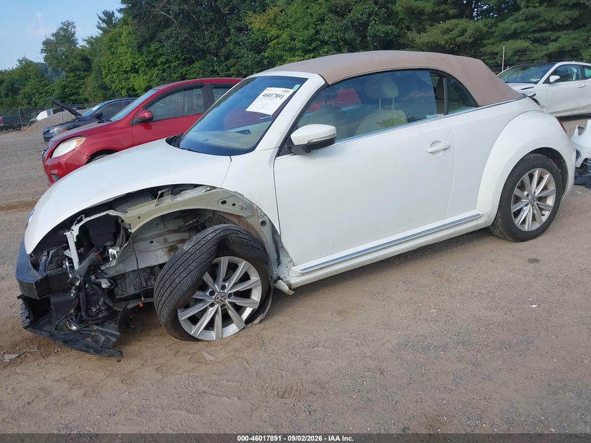 2017 Volkswagen Beetle #Pinkbeetle/1.8T Classic/1.8T S/1.8T Se/1.8T Sel, Front End, IAAI, VIN 3VW517AT9HM824072 — photo 2