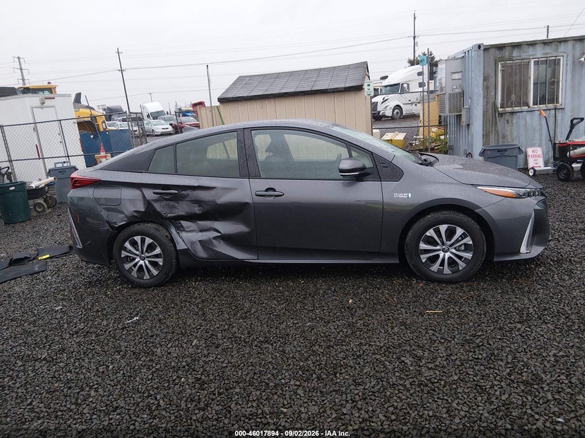 TOYOTA PRIUS PRIME - zdjęcie 14